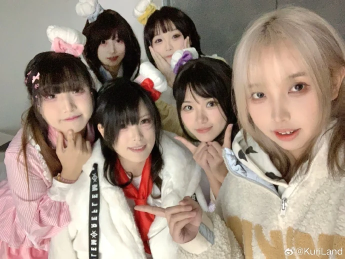 KuriLand 五位成员在星跃金陵 Fes Vol.29 的当日合照